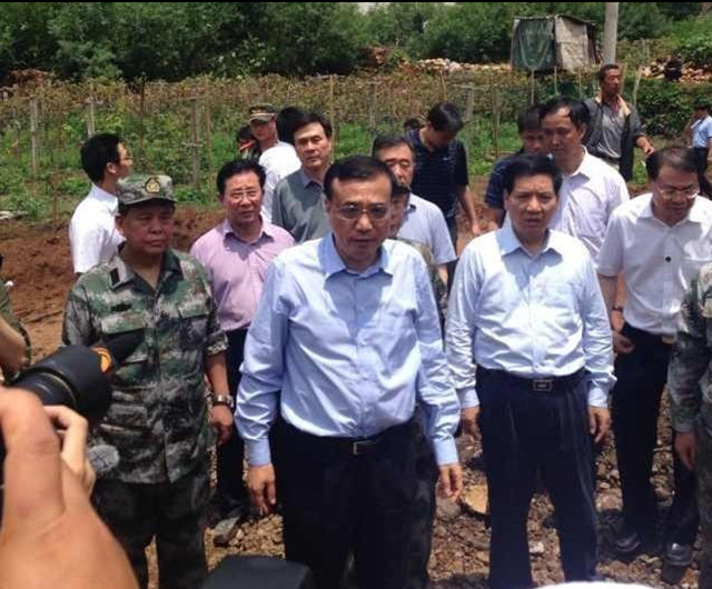 http://www.thaithavorn.com/uploadfile/2014/0804/20140804043417818.png