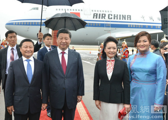 http://www.thaithavorn.com/uploadfile/2014/0821/20140821043128942.jpg
