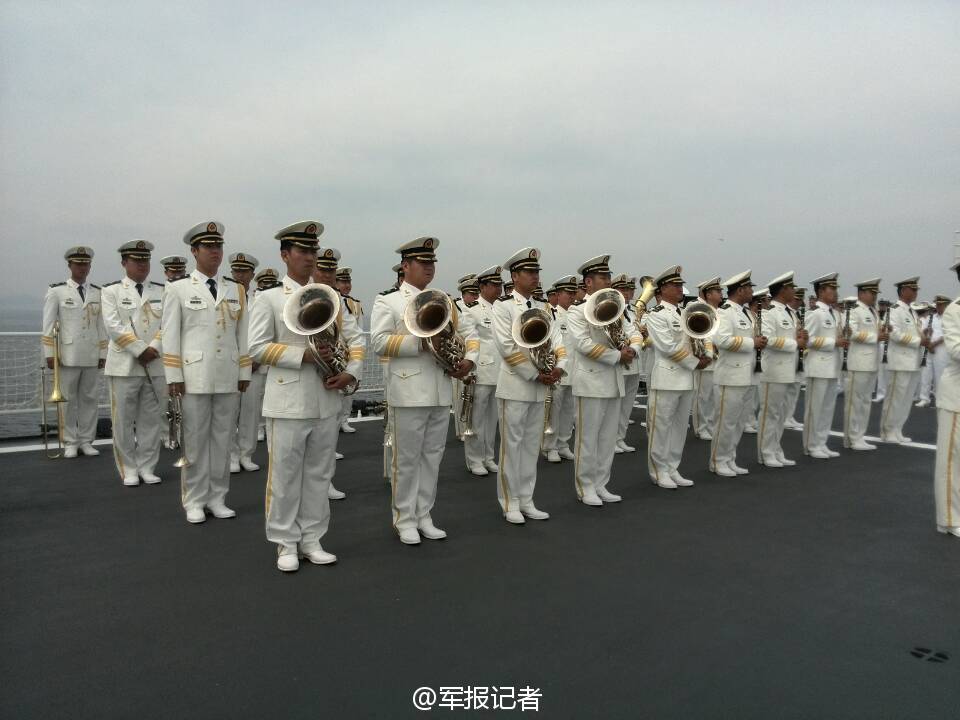 http://www.thaithavorn.com/uploadfile/2014/0827/20140827035551770.jpg
