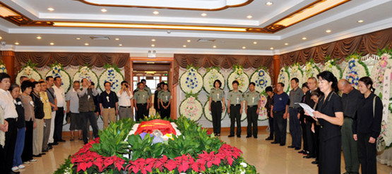 http://www.thaithavorn.com/uploadfile/2014/0909/20140909015835740.jpg
