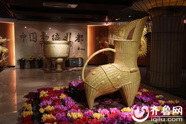 http://www.thaithavorn.com/uploadfile/2014/0917/20140917042333697.jpg