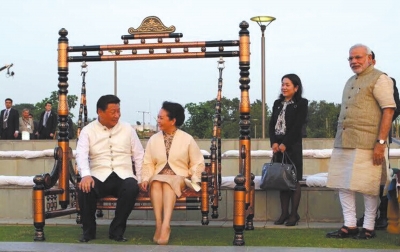 http://www.thaithavorn.com/uploadfile/2014/0919/20140919091121365.jpg