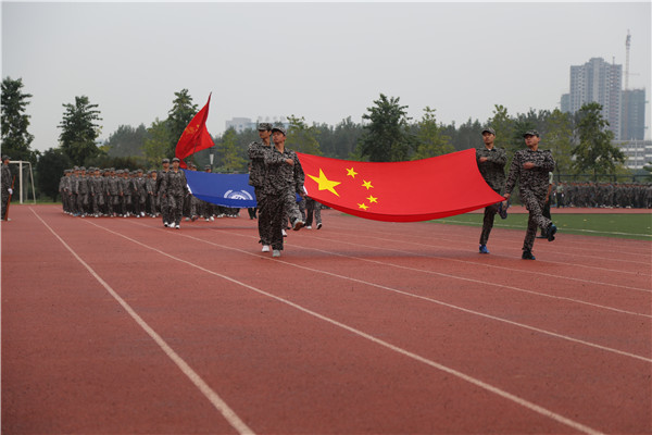 http://www.thaithavorn.com/uploadfile/2014/0922/20140922040755921.jpg