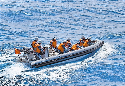 http://www.thaithavorn.com/uploadfile/2014/1008/20141008112008944.jpg