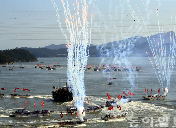 http://www.thaithavorn.com/uploadfile/2014/1013/20141013021541283.jpg