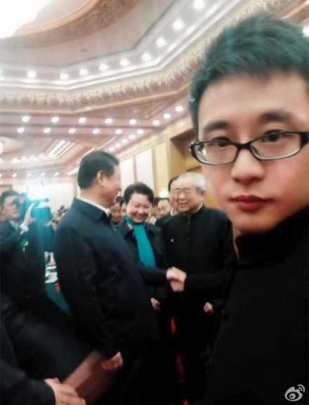 http://www.thaithavorn.com/uploadfile/2014/1016/20141016094204640.jpg