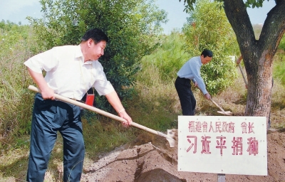 http://www.thaithavorn.com/uploadfile/2014/1031/20141031102443560.jpg