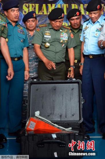 http://www.thaithavorn.com/uploadfile/2015/0113/20150113042042722.jpg