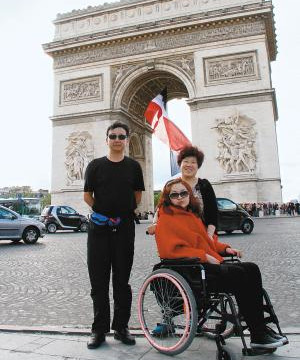 http://www.thaithavorn.com/uploadfile/2015/0318/20150318042547912.jpg