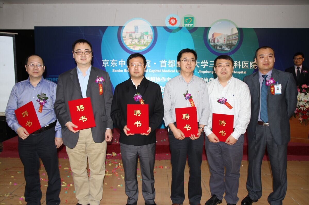 http://www.thaithavorn.com/uploadfile/2015/0429/20150429112937372.jpg
