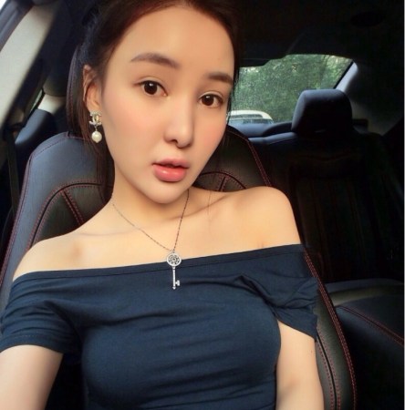 http://www.thaithavorn.com/uploadfile/2015/0522/20150522102856324.jpg