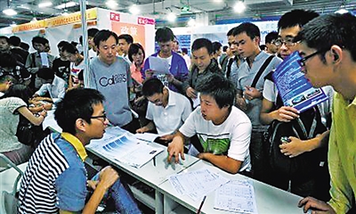 http://www.thaithavorn.com/uploadfile/2015/0719/20150719111039452.jpg
