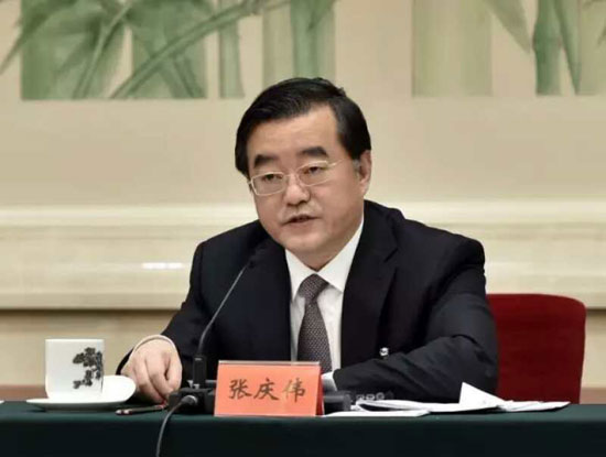 河北代表團副團長、省委副書記、省長張慶偉回答記者提問。