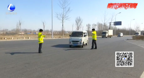 我市交警嚴(yán)查逾期未檢、未報廢面包車