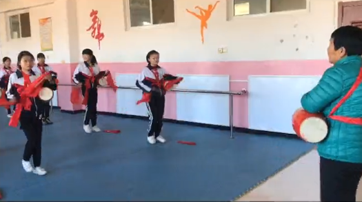 文安75歲“范大娘”身患癌癥還義務教千余學生打腰