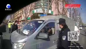 零距離·交通：駕駛報(bào)廢車還敢威脅民警？猖狂司機(jī)被刑拘